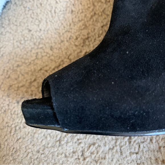 Nine West Phantom black suede peep-toe stiletto booties 8.5 - Picture 12 of 15